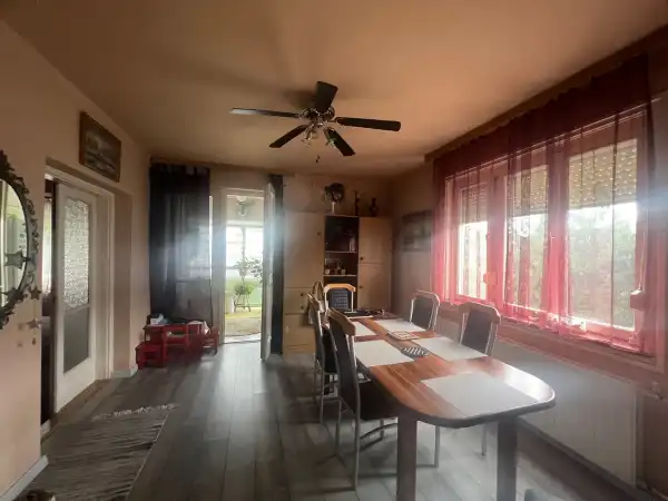 Eladó családi ház, Környe 4 szoba 150 m² 75 M Ft
