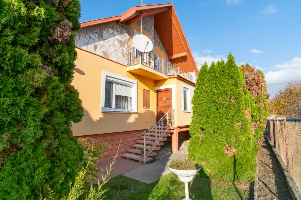 Eladó családi ház, Mosonmagyaróvár 4+2 szoba 150 m² 79.9 M Ft