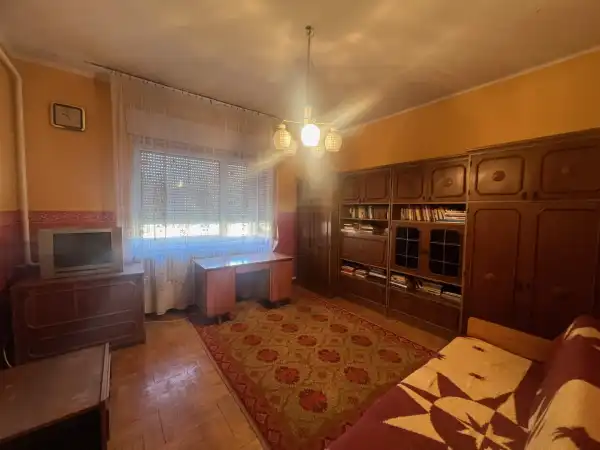 Eladó családi ház, Oroszlány 3 szoba 140 m² 58.99 M Ft