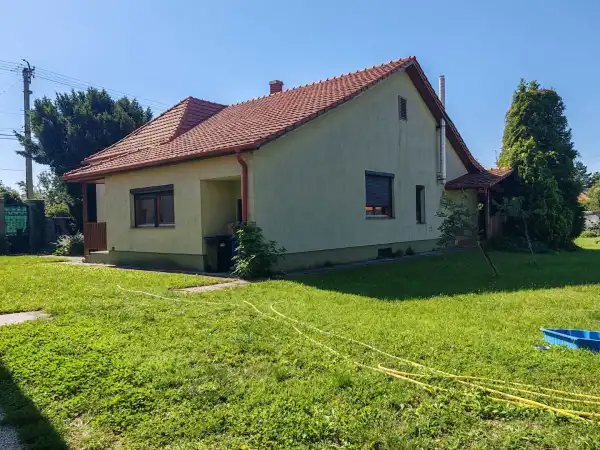 Eladó családi ház, Rajka 4 szoba 104 m² 169 M Ft