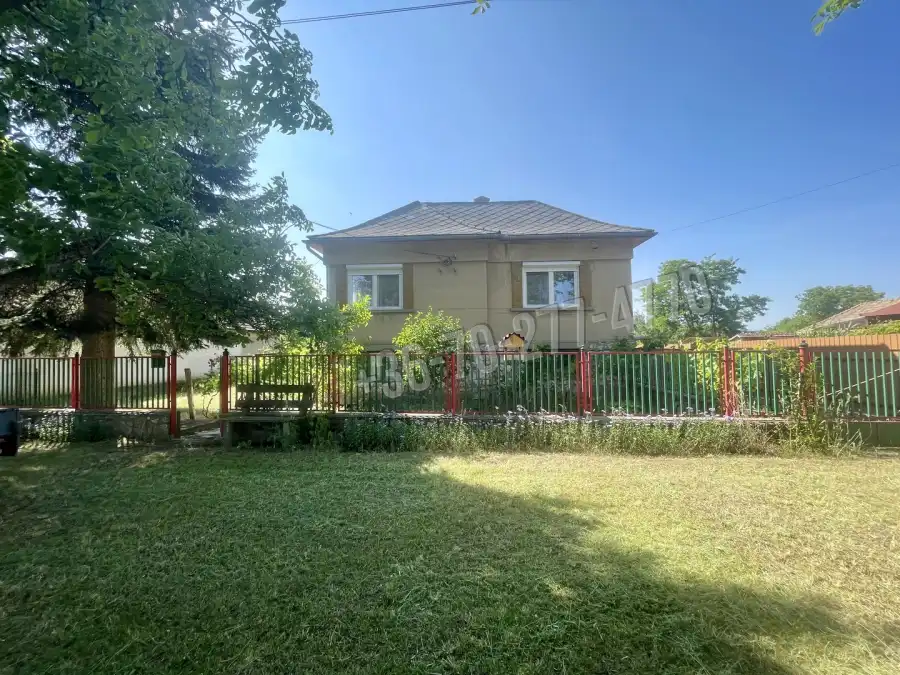 eladó családi ház, Réde