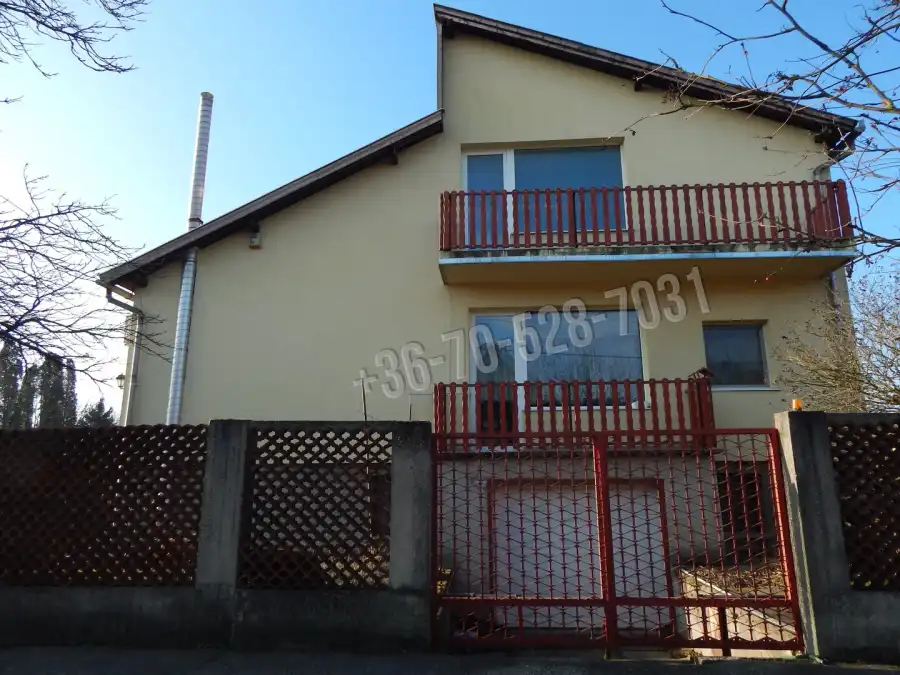 eladó családi ház, Tatabánya
