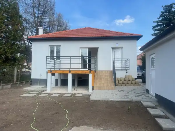 Eladó családi ház, Tatabánya 3 szoba 121 m² 105 M Ft
