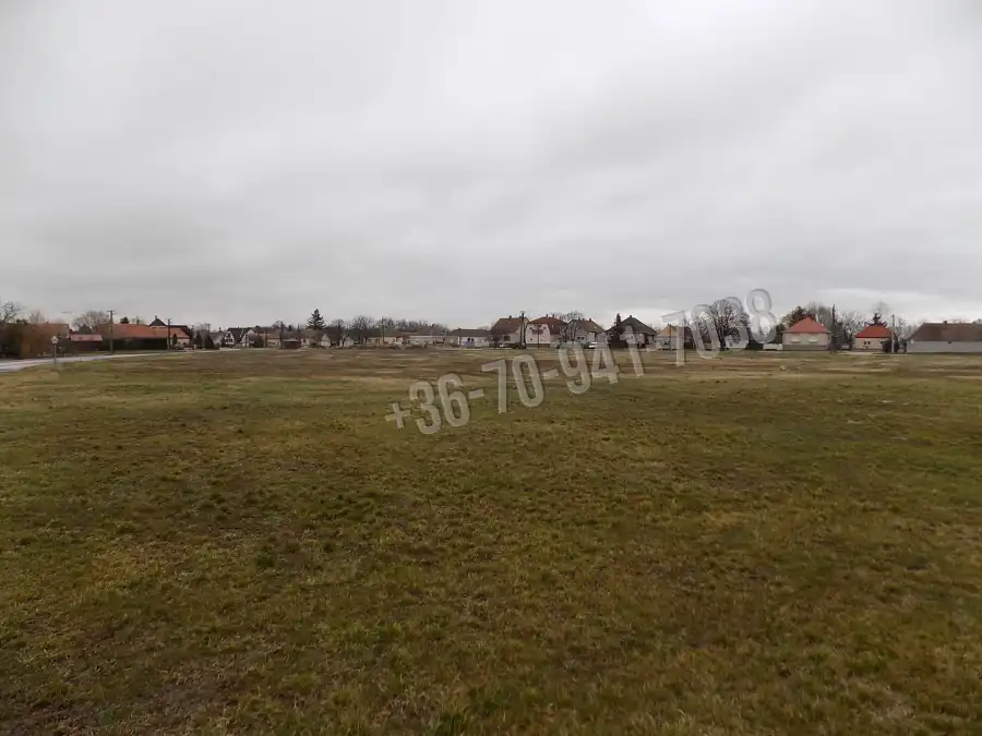 eladó  Építési telek, Cirák