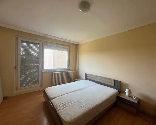 Eladó panellakás, Oroszlány 2 szoba 49 m² 32.9 M Ft