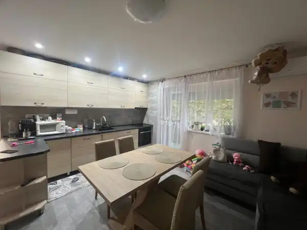 Eladó téglalakás, Oroszlány 3 szoba 50 m² 32.5 M Ft