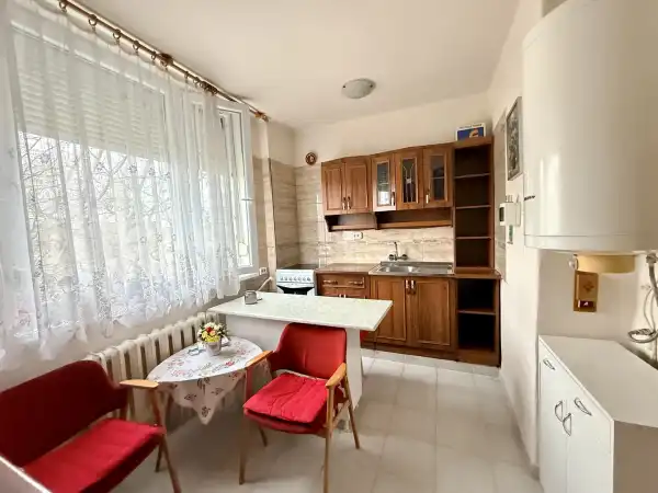 Eladó téglalakás, Oroszlány 1+1 szoba 50 m² 33.9 M Ft