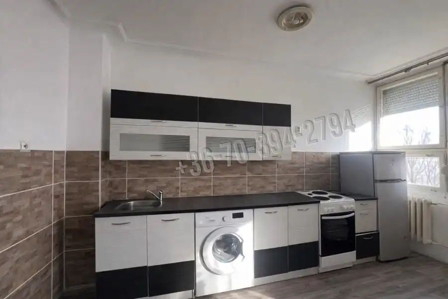 eladó téglalakás, Tatabánya