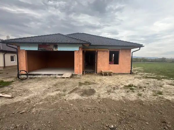 Eladó új építésű családi ház, Környe 4 szoba 192 m² 75 M Ft