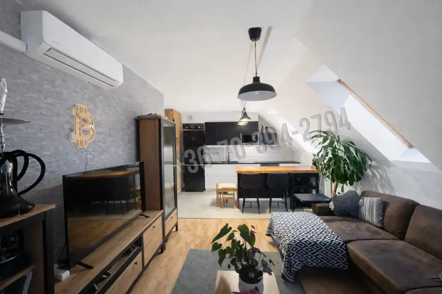 eladó újszerű téglalakás, Tatabánya